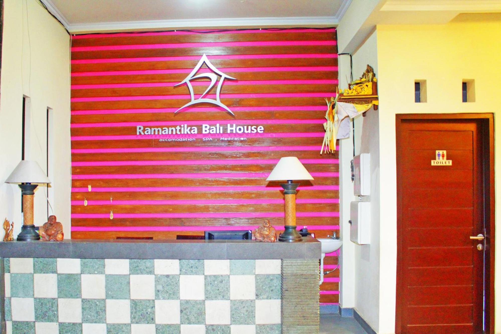 Ramantika Bali House Otel Jimbaran Oda fotoğraf
