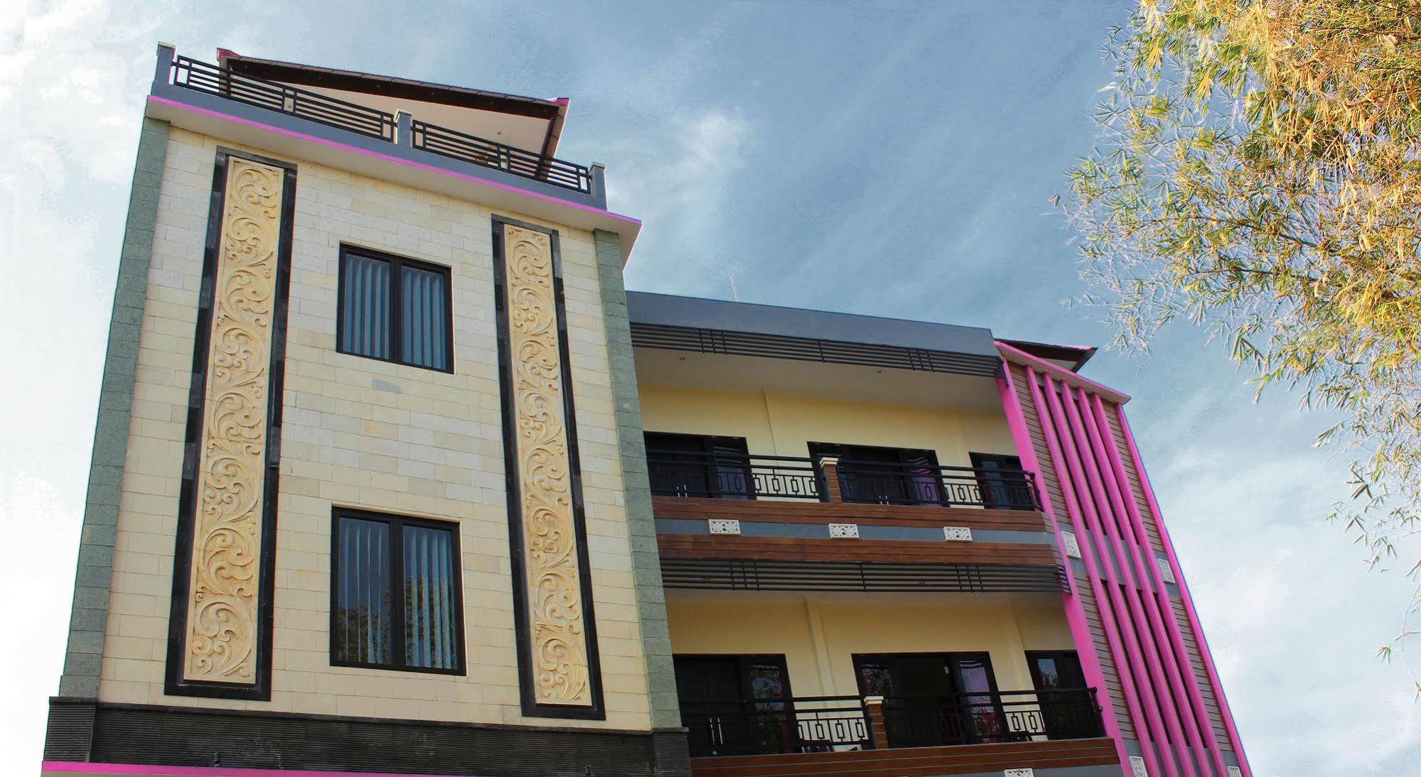 Ramantika Bali House Otel Jimbaran Dış mekan fotoğraf