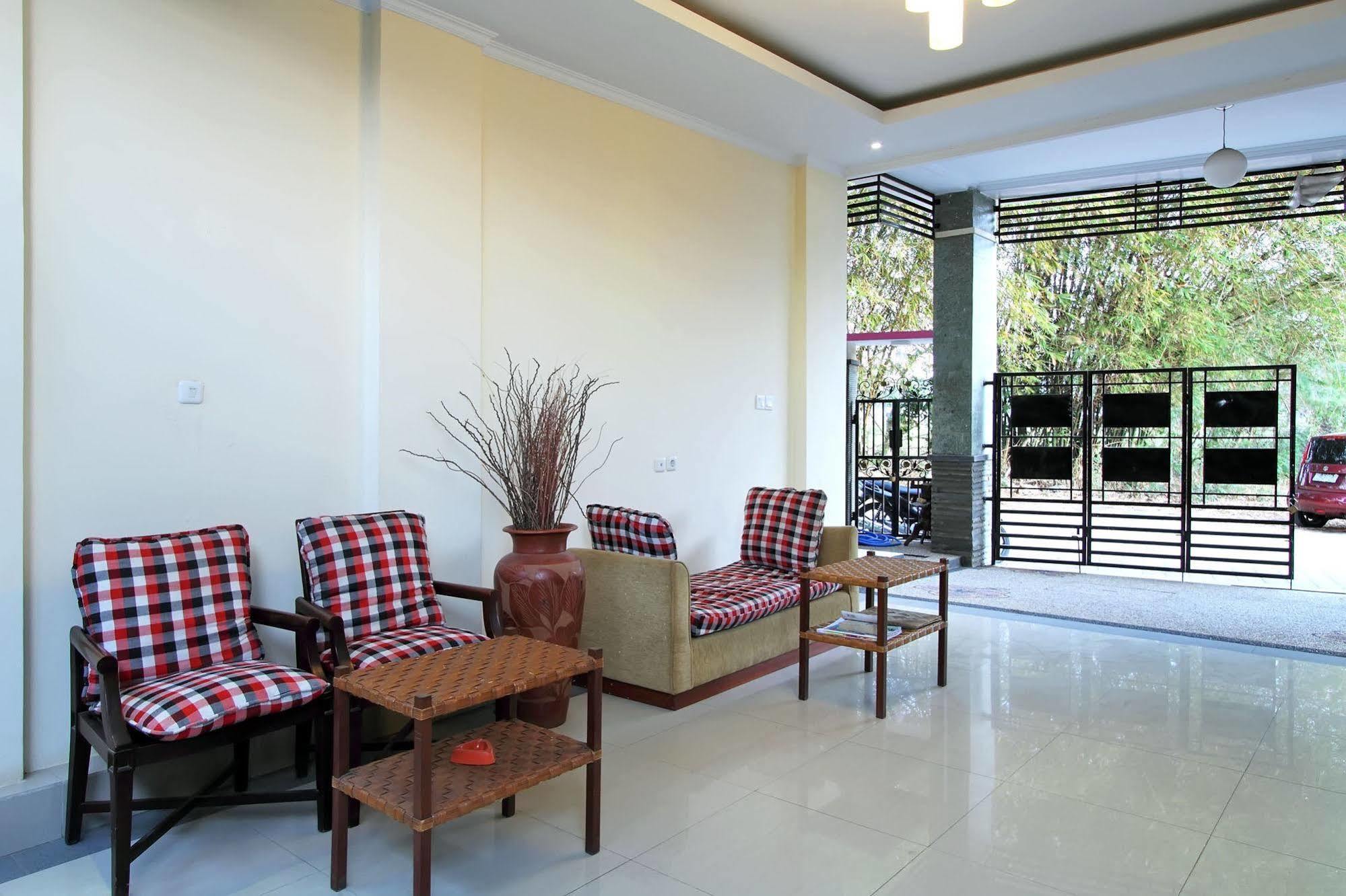 Ramantika Bali House Otel Jimbaran Dış mekan fotoğraf