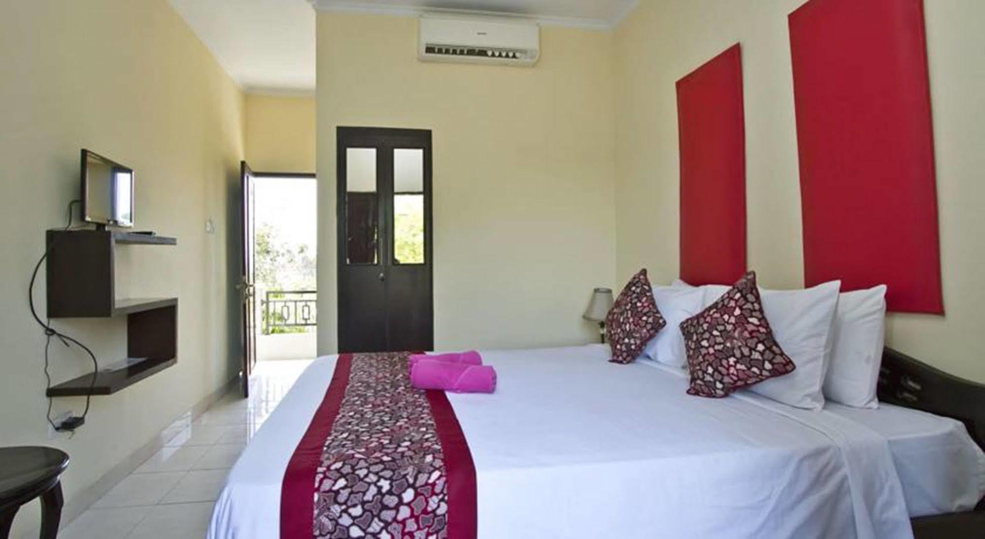Ramantika Bali House Otel Jimbaran Dış mekan fotoğraf