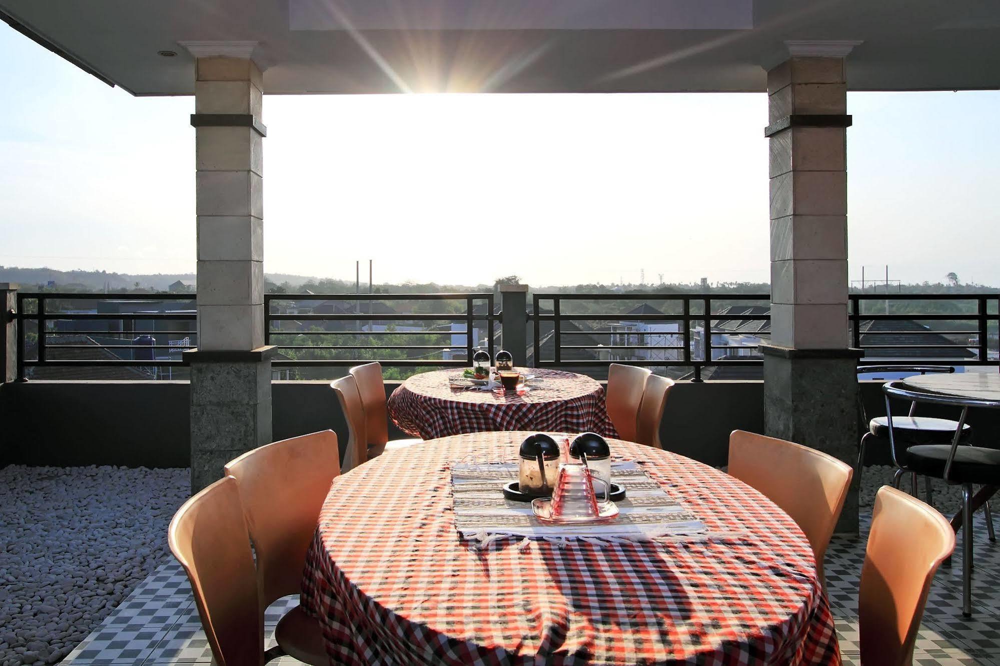 Ramantika Bali House Otel Jimbaran Dış mekan fotoğraf