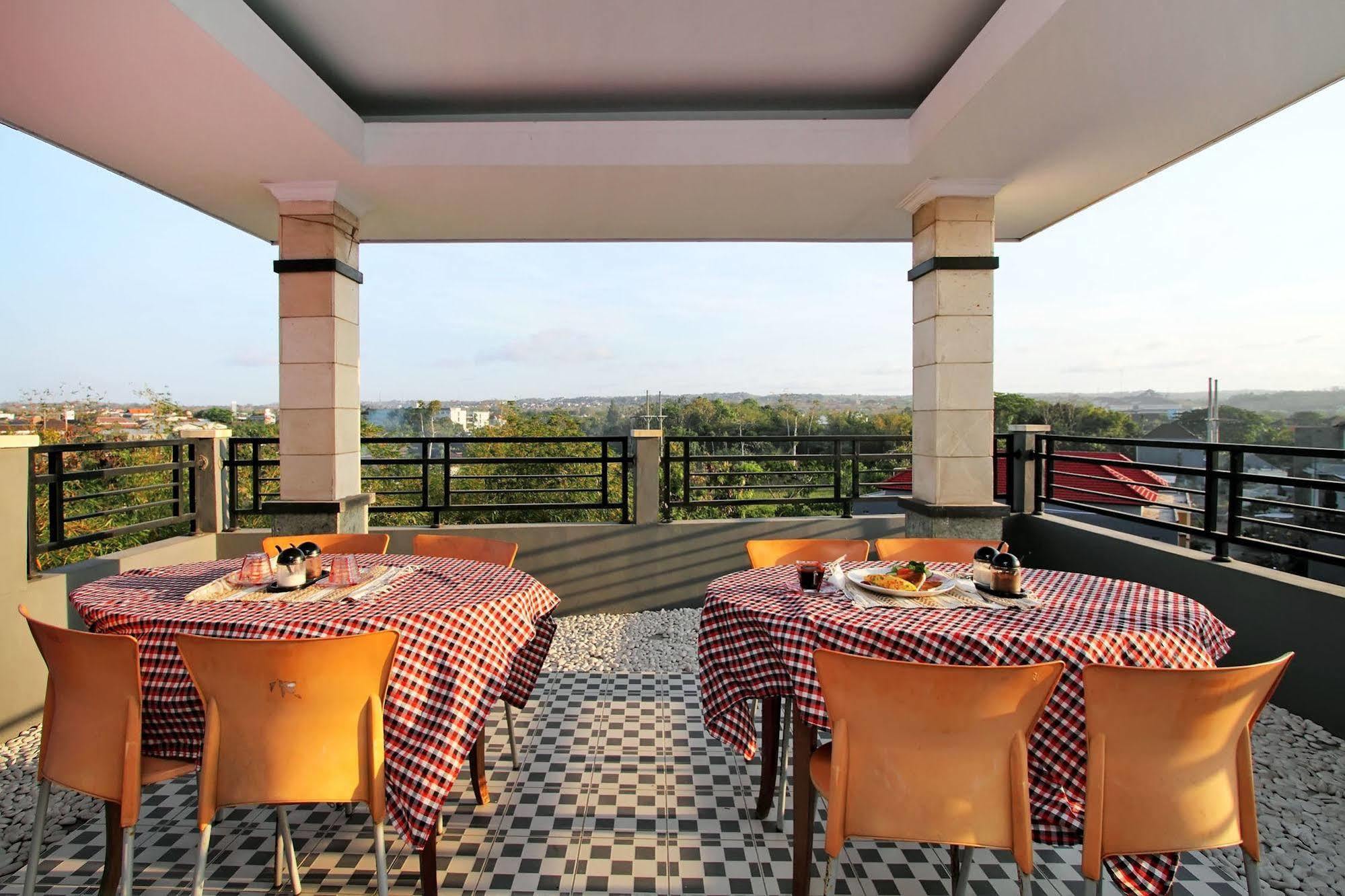Ramantika Bali House Otel Jimbaran Dış mekan fotoğraf