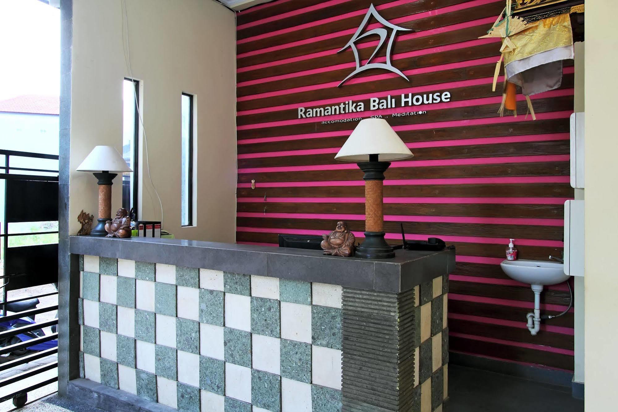 Ramantika Bali House Otel Jimbaran Dış mekan fotoğraf