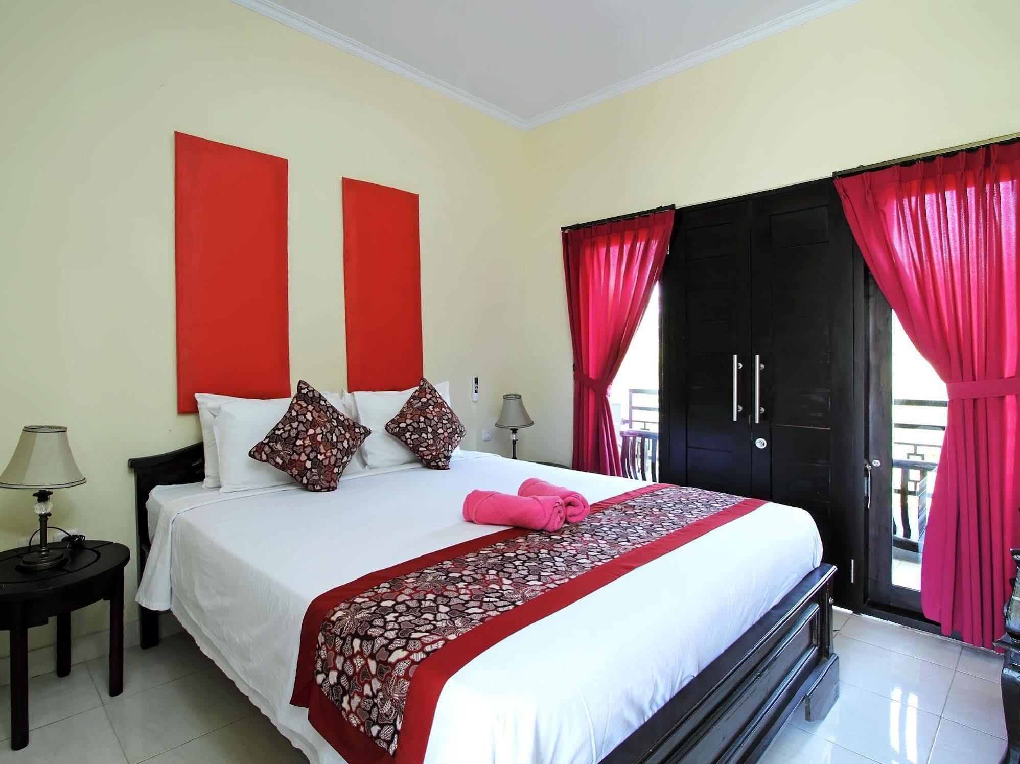 Ramantika Bali House Otel Jimbaran Dış mekan fotoğraf